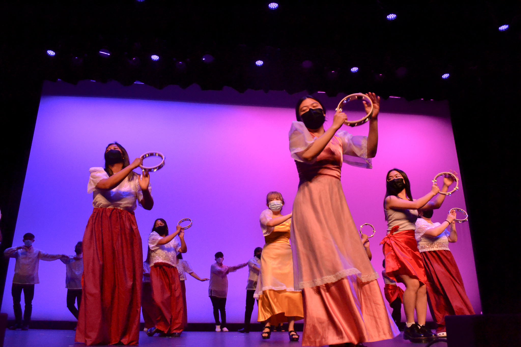 Maria Clara dance entitled Aray.